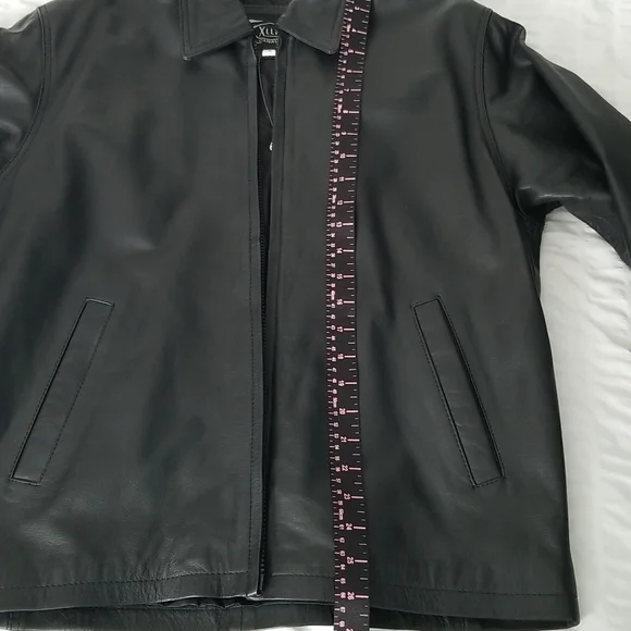 L - Jacket - Picture 11 of 13